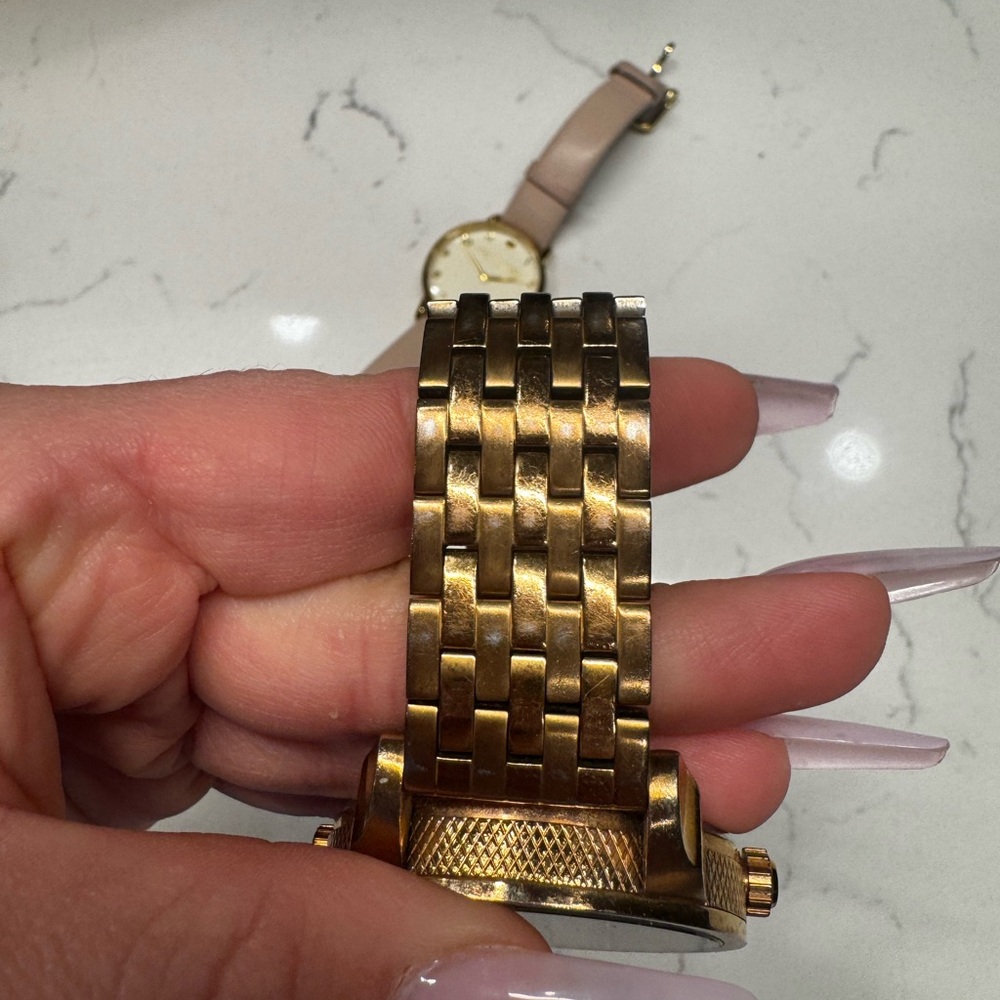 Diesel rose gold women’s watch ll - Picture 2 of 3